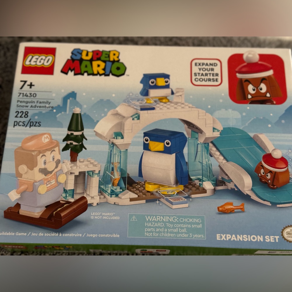 NEW LEGO Super Mario Penguin Family Snow